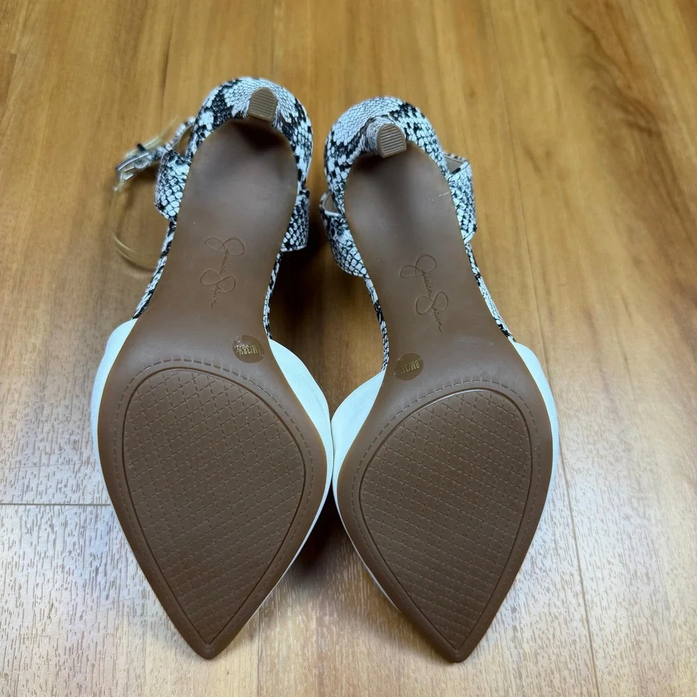 Jessica Simpson Hadiya White Snakeskin Ankle Strap Pointed Toe Pumps 8MJS-HADIYA
